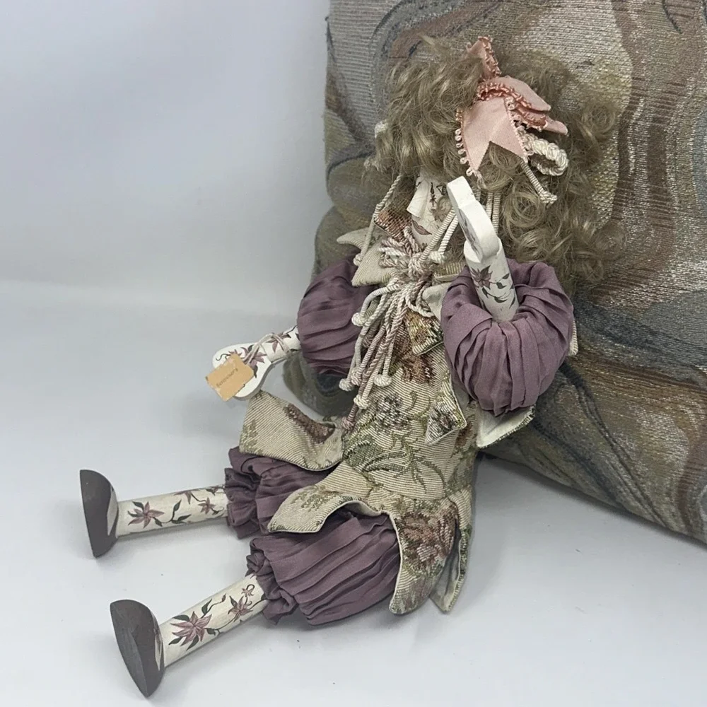 Vlasta Art Doll Pat Thompson 1986 Signed 18
